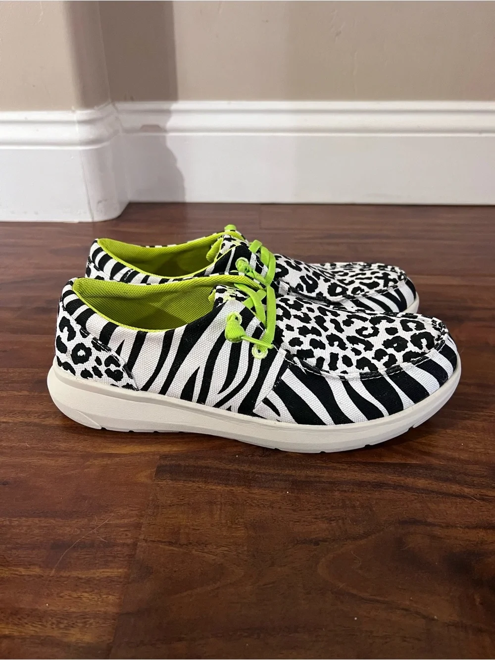 Ariat Hilo Zebra Print Loafers size 8.5